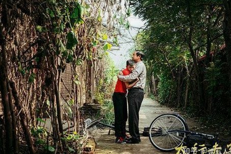 警惕扫花呗码背后的套路：涉及隐私泄露与费用风险